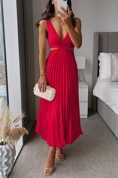 Iyla – Elegant Chic Pleated Dress