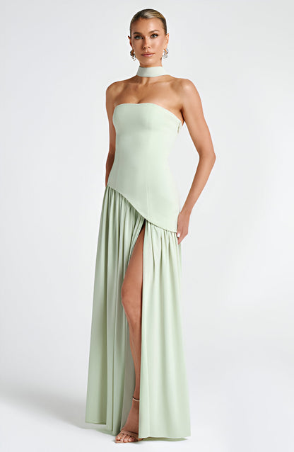 LOTTIE – RADIANT STRAPLESS EVENING GOWN