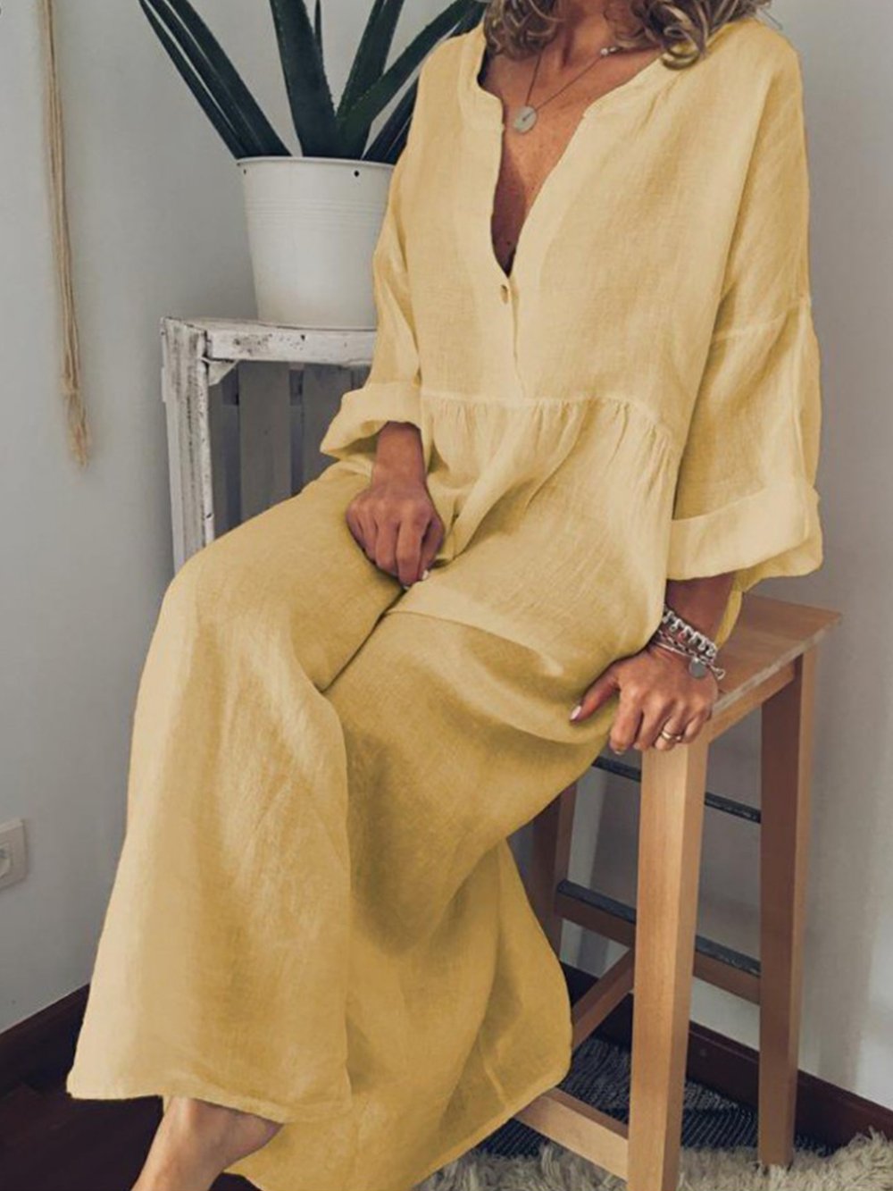 Lysira | Minimal Luxe Dress