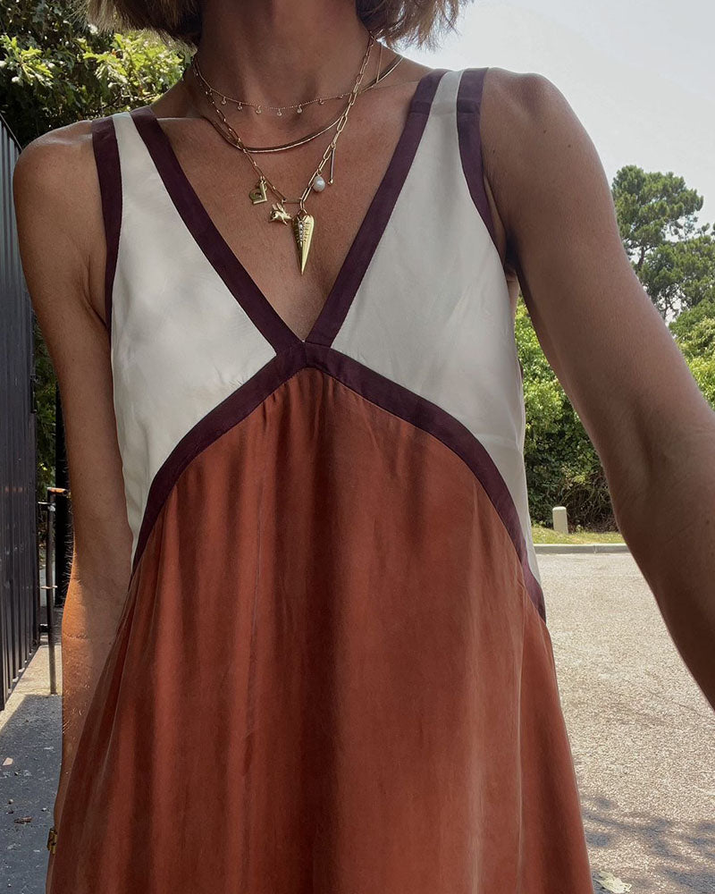 Laken – Lightweight V-Neck Maxi Dress