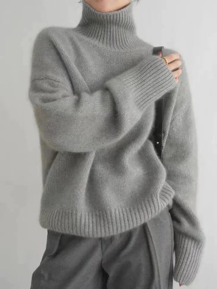 Soft and Elegant Cashmere Turtleneck Sweater