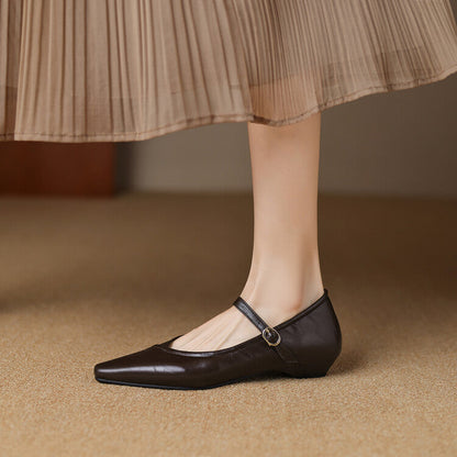 AVERY – POINTED TOE MARY JANE FLATS