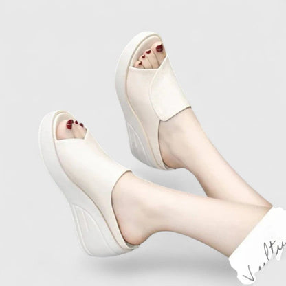 VIVIAN – LEATHER COMFORT WEDGE SLIDE