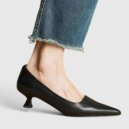 MACKENZIE – ELEGANT LOW-HEEL PUMPS