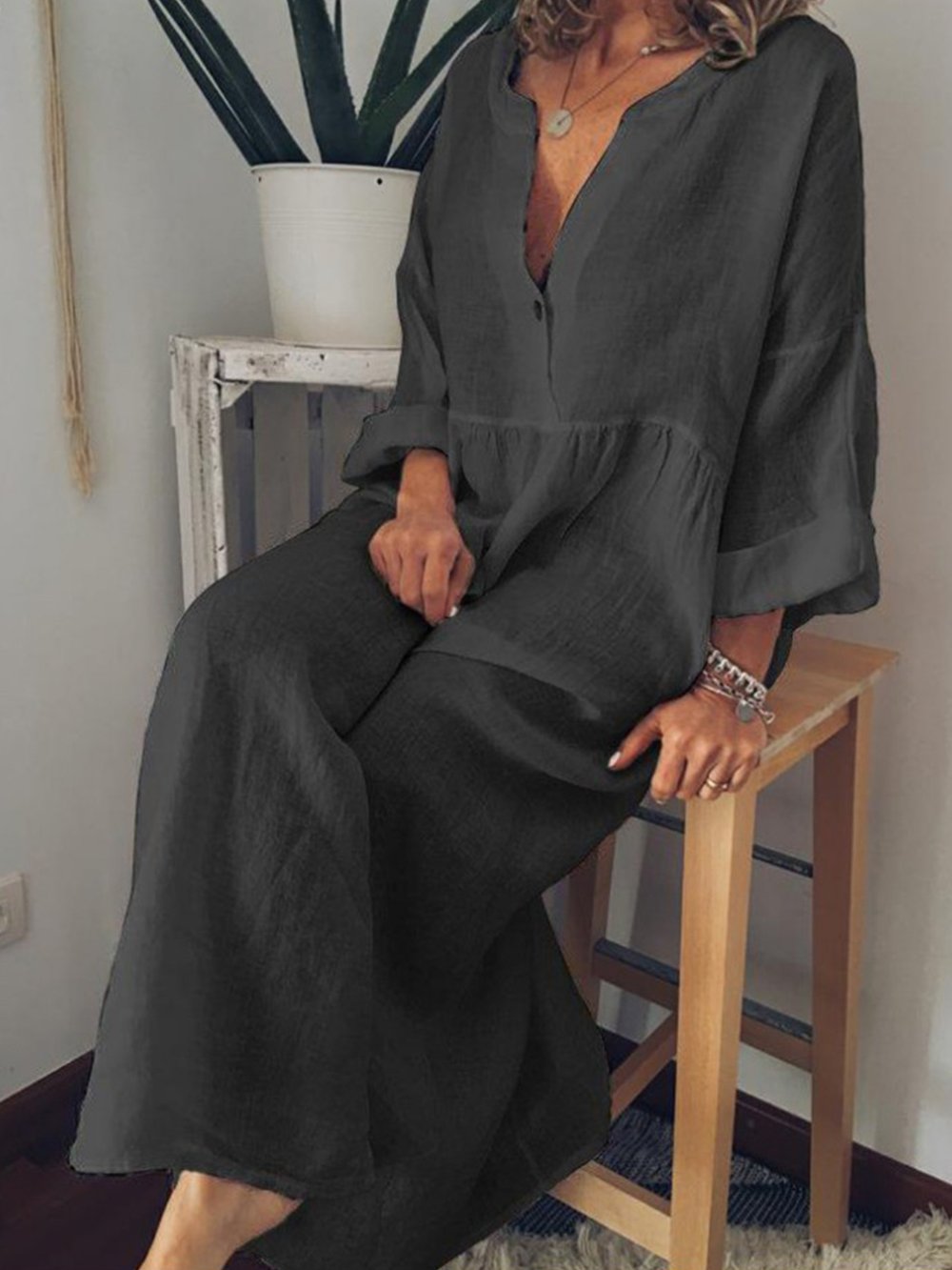 Lysira | Minimal Luxe Dress