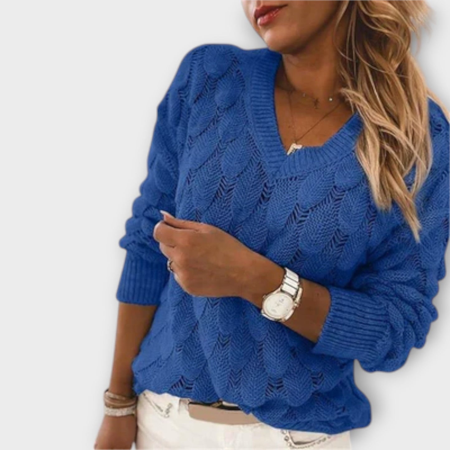 VENALARAE – PULLOVER WITH V-NECK